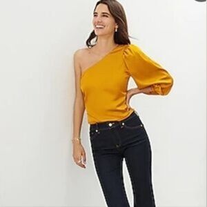 Express Mustard/Gold One-Shoulder Top XS
